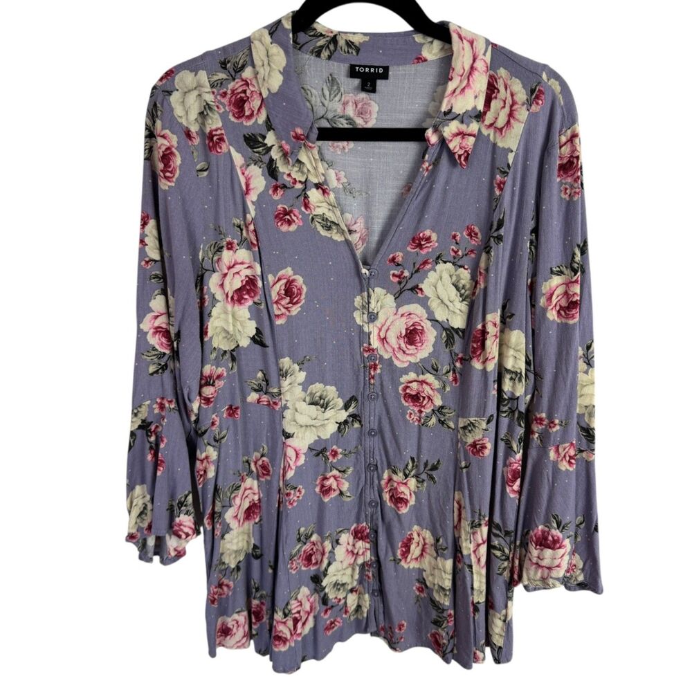 Torrid Women's Blouse Button Front Size 2/2X Purple Floral Print 3/4 Sleeves